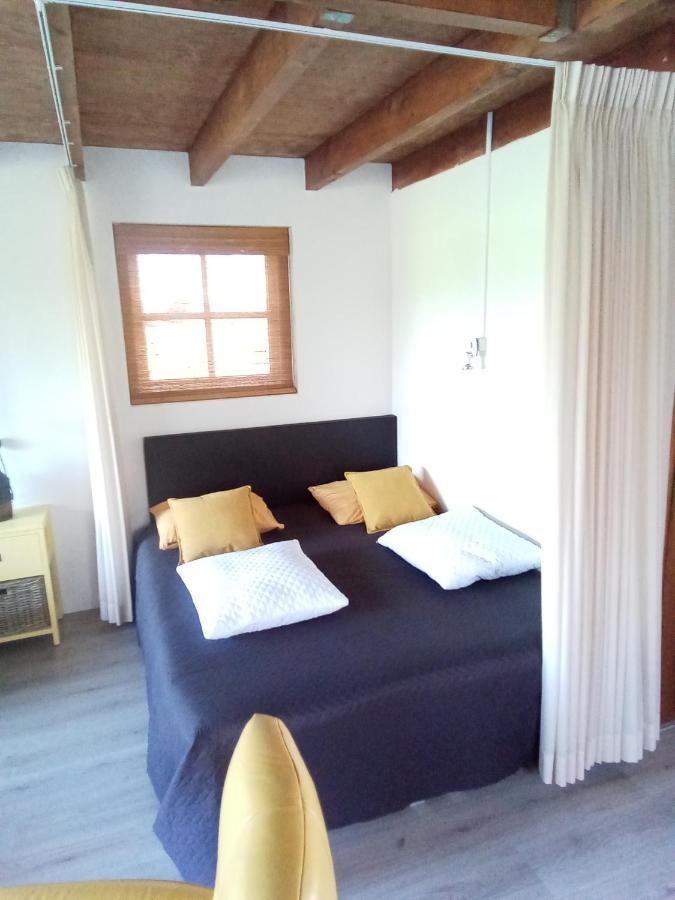 De Indiaan Bed & Breakfast Noord-Scharwoude Ngoại thất bức ảnh
